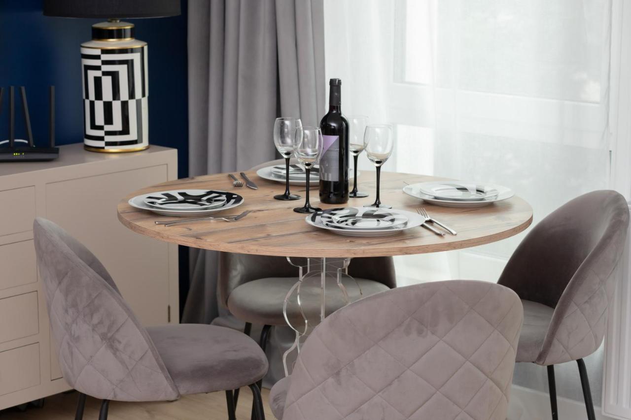Stylish Atol Apartment With Free Parking In The Heart Of Gdansk By Noclegi Renters Экстерьер фото